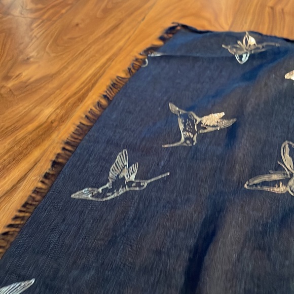 MSH scarf - Picture 6 of 8